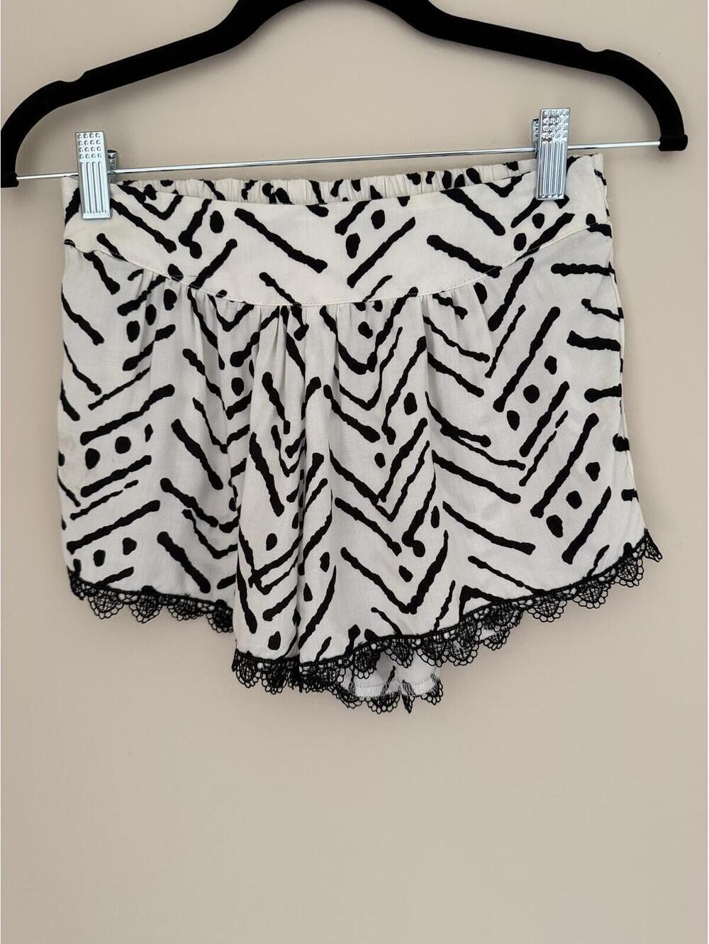 XS/S Saltwater Luxe Shorts, lacy, black/white, elastic in back, boho